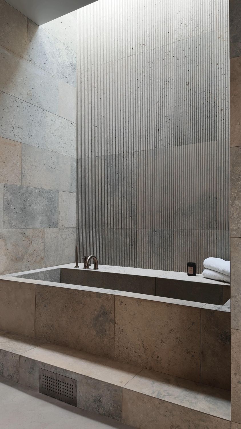 Kaarma lihv (400 x vp x 15 mm) & soonitud 1000 x 400 x 20 mm (sooned 10 x 10 x 10 mm) / @pineedgevilla, Rootsi